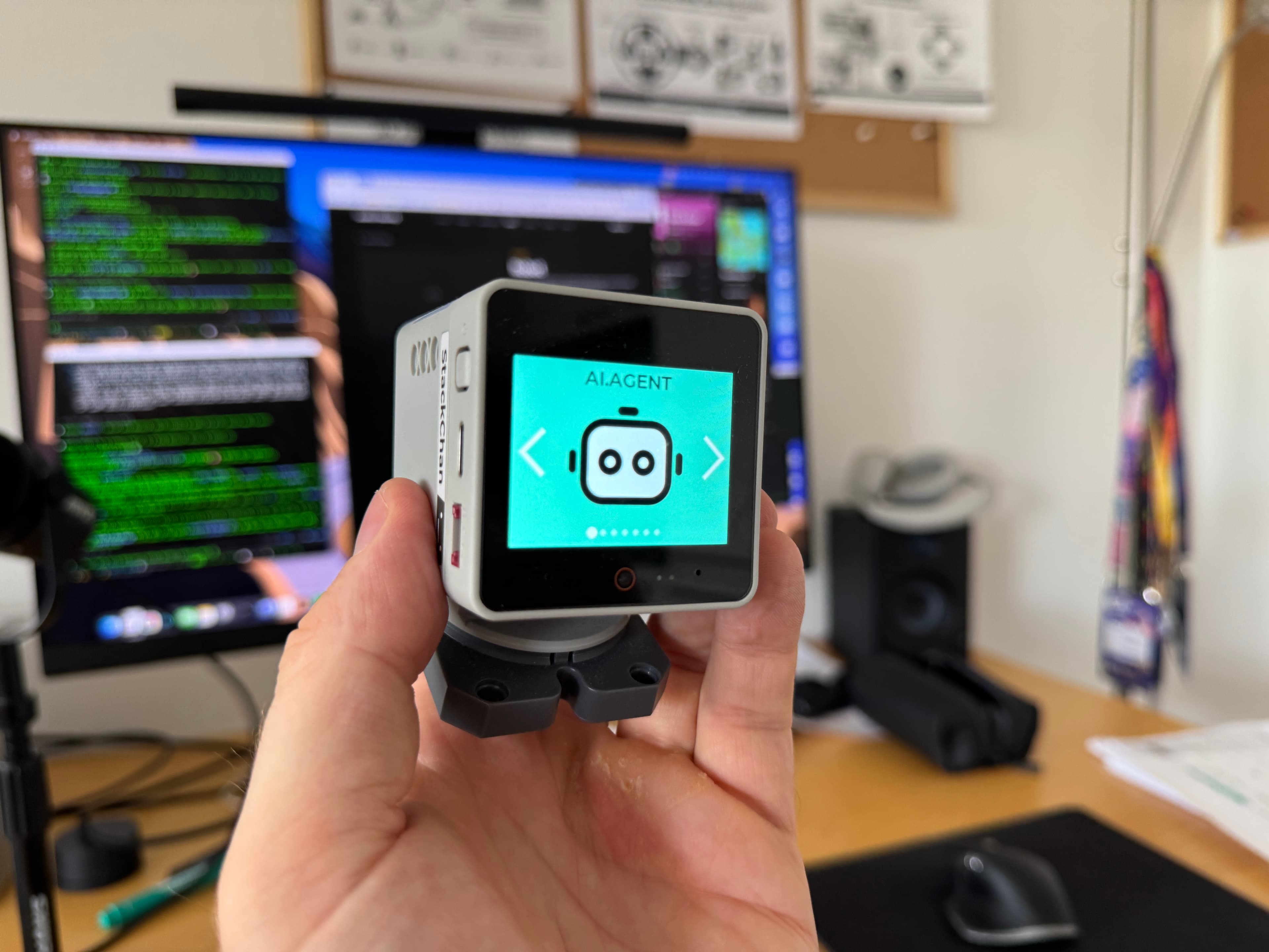 Vlastní firmware pro robota StackChan s ESP32