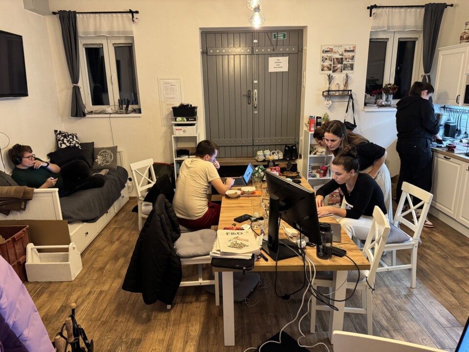 Jak jsme si udělali vlastní týmový AI Hackaton. A proč byste měli také.